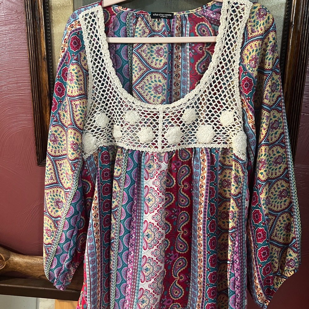 Cha Cha Vente Colorful Paisley Crochet Blouse Large